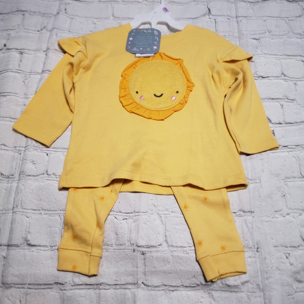 Mothers Promise Baby Girl 6-9 M. Set.